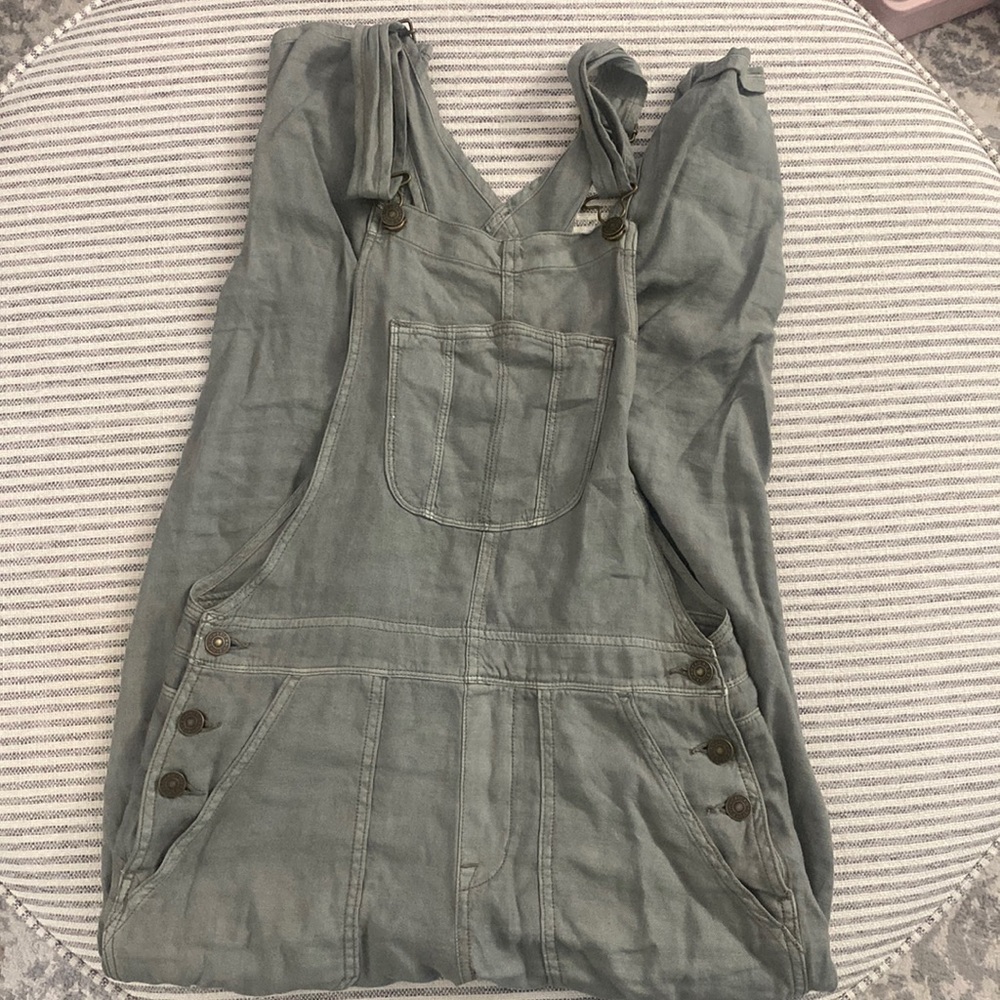 American Eagle overalls